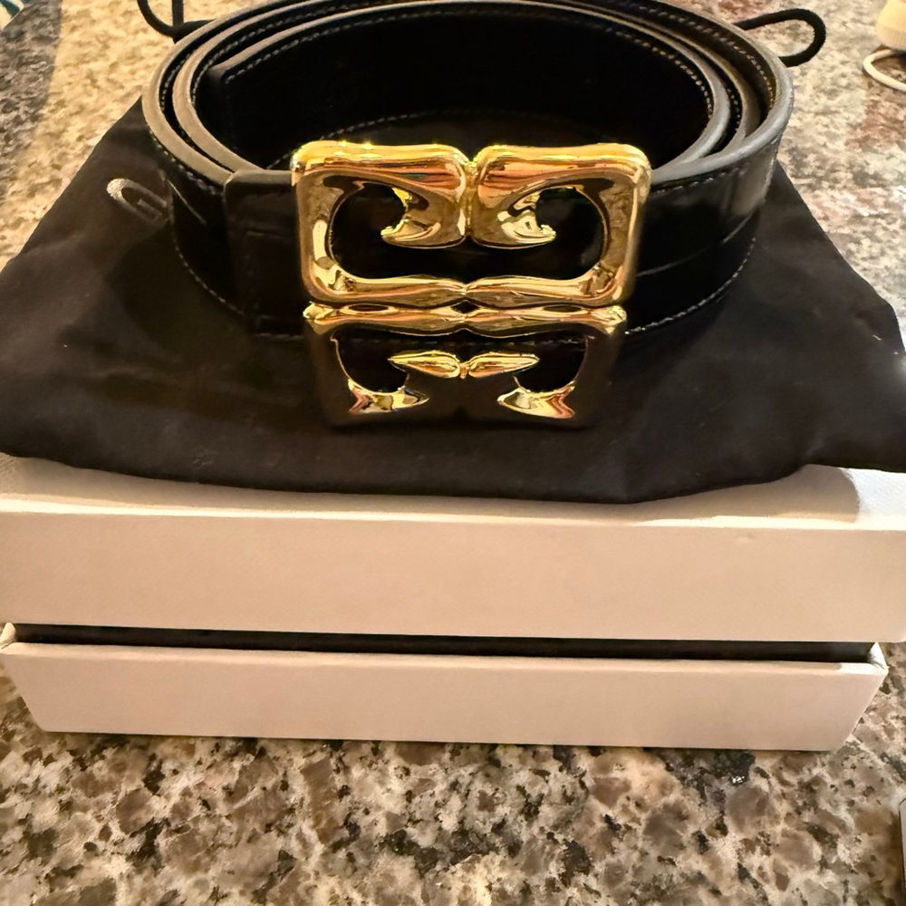 Women's Givenchy Black Croc Embossed Belt with Gold 4G Buckle, One Size - Picture 4 of 14